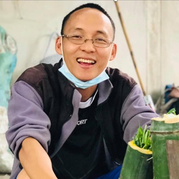 Vom Waisenkind zum Pastor, Kinderdorf Thailand